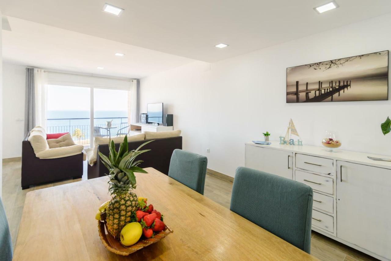 Atico Con Vistas Espectaculares Al Mar Apartman Torre Del Mar Kültér fotó