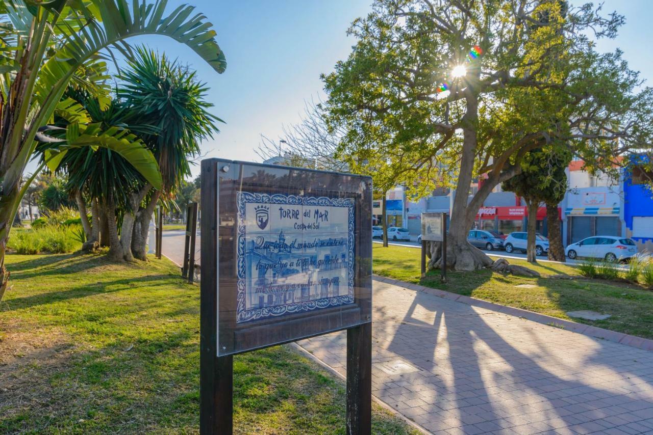 Atico Con Vistas Espectaculares Al Mar Apartman Torre Del Mar Kültér fotó