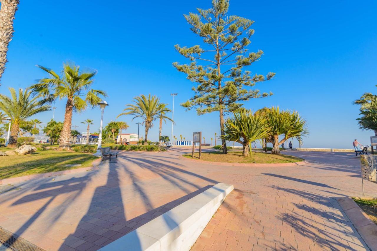 Atico Con Vistas Espectaculares Al Mar Apartman Torre Del Mar Kültér fotó